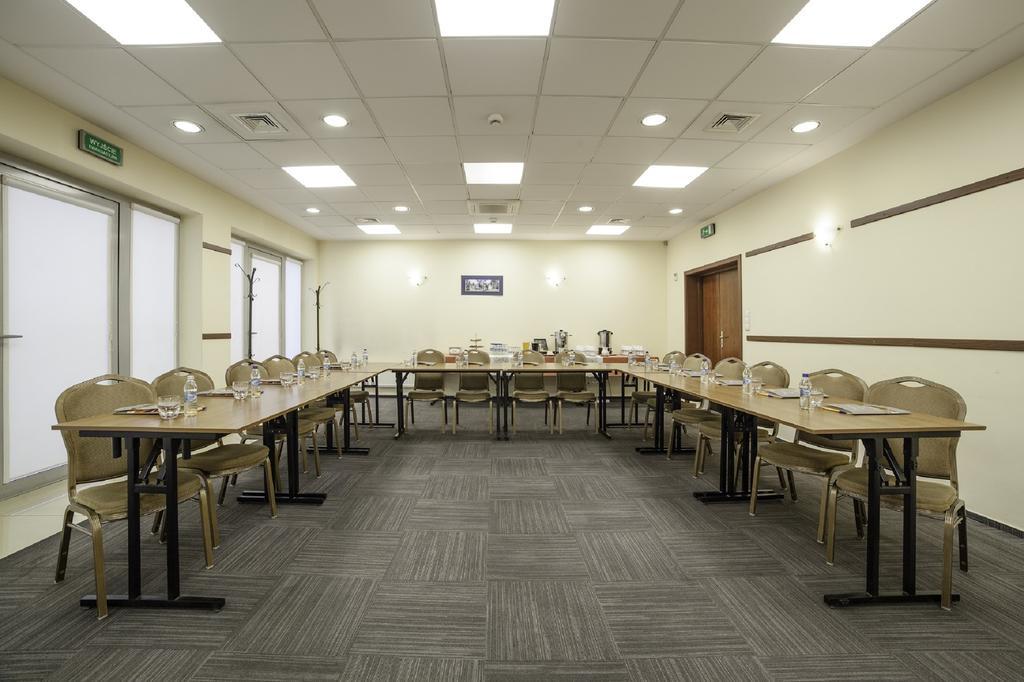 H6 Major Aparthotel Travel & Business, Free Parking Krasków Εξωτερικό φωτογραφία