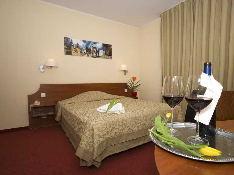 H6 Major Aparthotel Travel & Business, Free Parking Krasków Εξωτερικό φωτογραφία